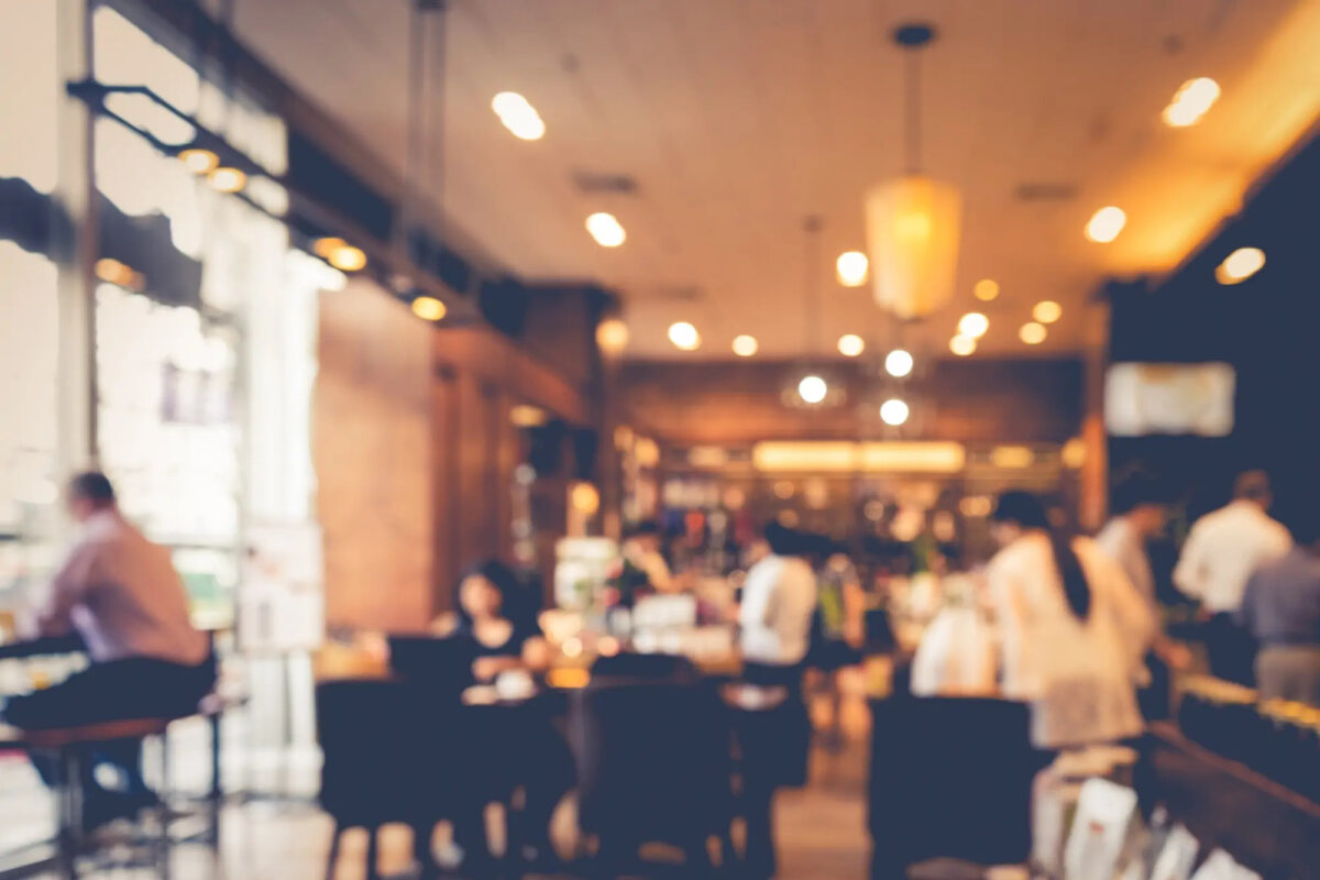 Out-of-focus image of coffee shop