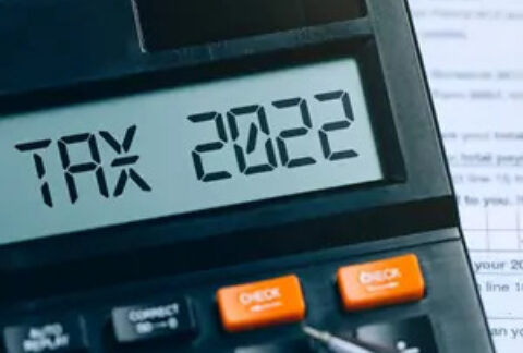 Calculator screen displaying 'tax 2022'
